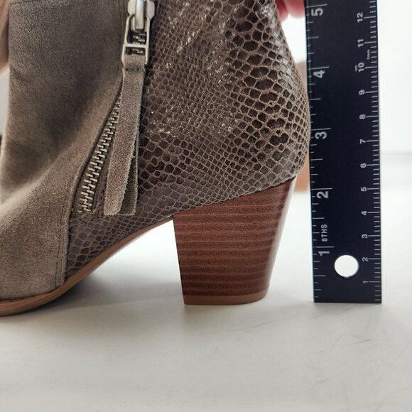 Vionic NWOB Anne Bootie Size 6 Taupe Brown Leather Stacked Heel Zip Entry Boho‎ - Picture 9 of 11